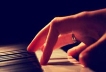 双方实力悬殊,胜负难以预料—从悬念到高潮的观赛艺术